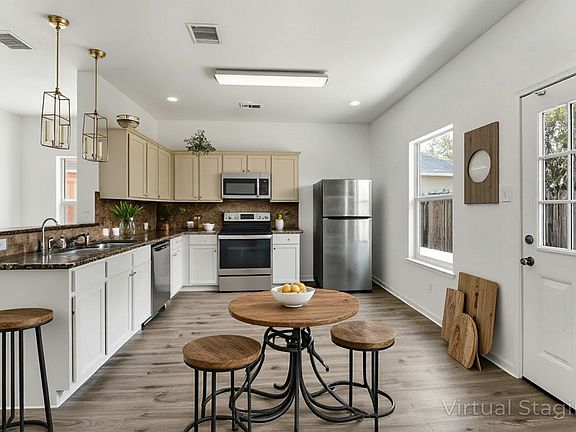 2nd image of 7415 Kransburg Ranch Dr #7415