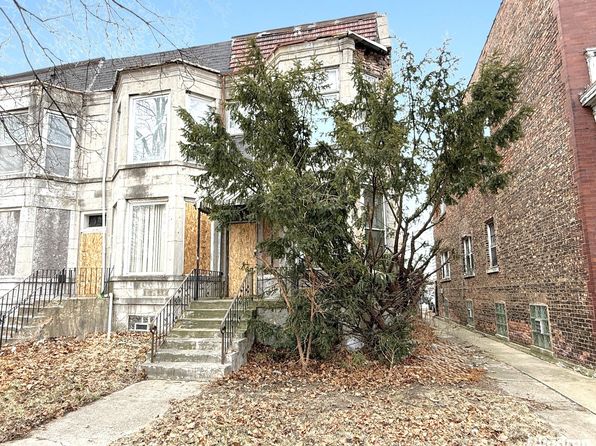 chicago-illinois-159050801 picture