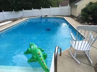 101 Kintzing Dr, Marlton, NJ 08053