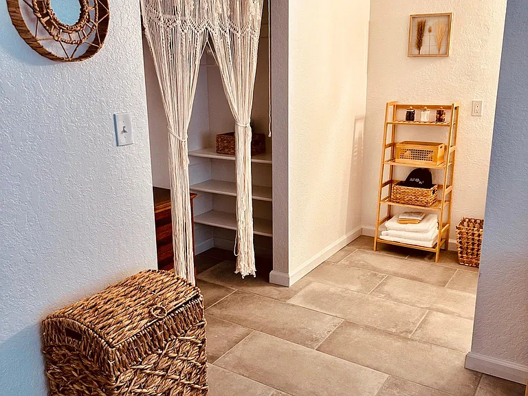 Adobe Dr — Photo 19