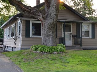 112 Pilgrim Rd, Springfield, MA 01118