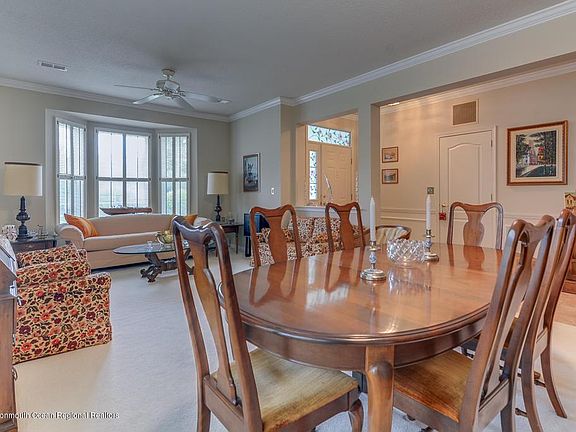 5th image of 1 Lilac Springs Ct
