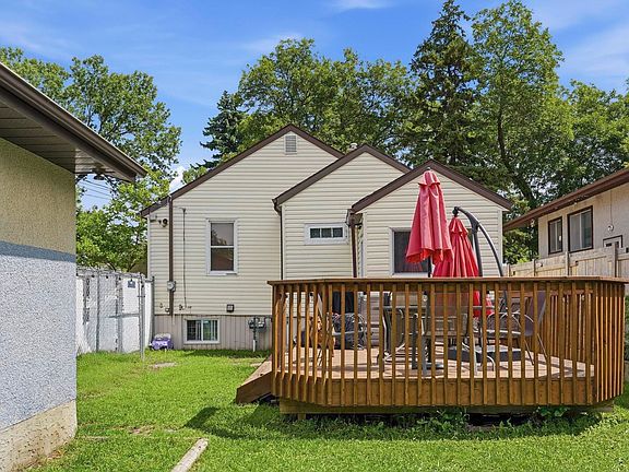 3rd image of 11918 47th St NW