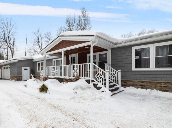 18 McKabe Rd, Colton, NY 13625