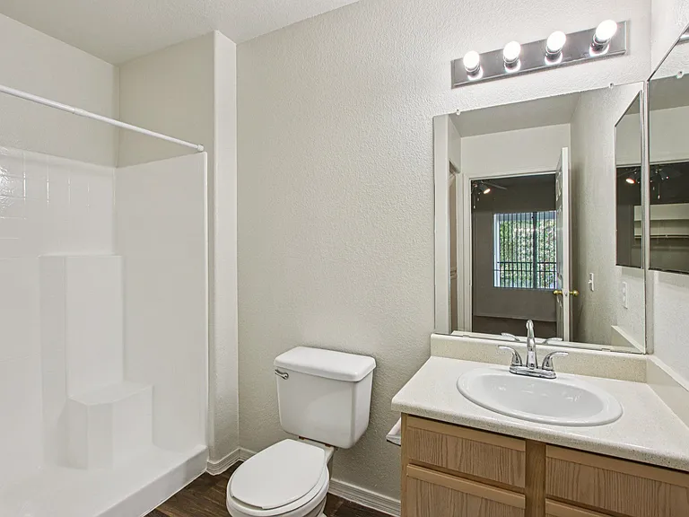 The Village at Sun Valley Apartments — Photo 22