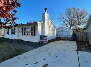 3629 Wakonda Dr, Bettendorf, IA 52722