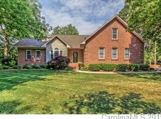 815 Fieldstone Rd, Mooresville, NC 28115