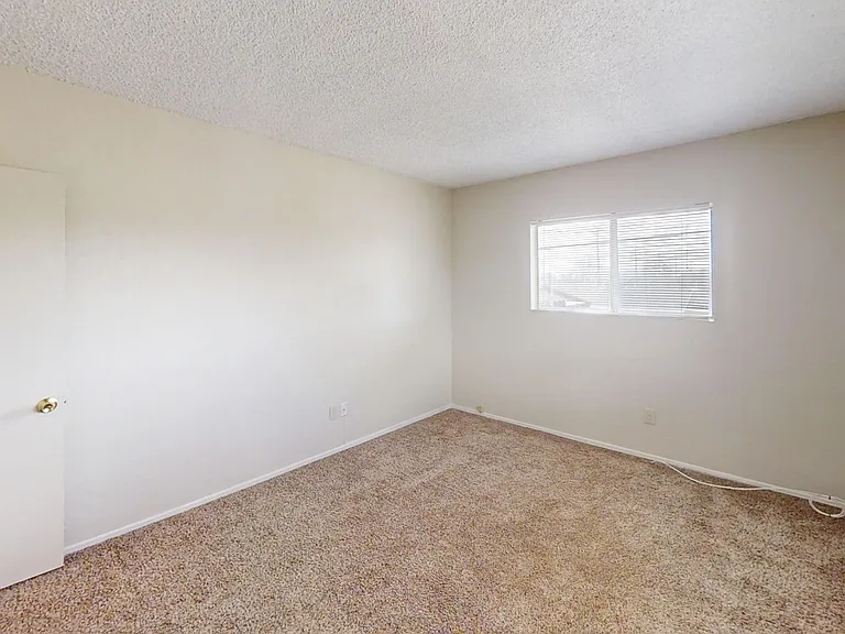 13383 3rd St — Photo 6