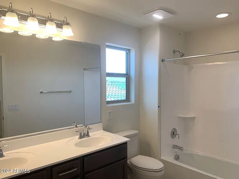 17954 W Raymond St — Photo 16