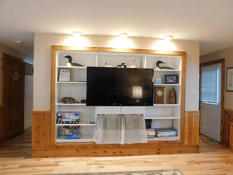 73 Swans Rd — Photo 15