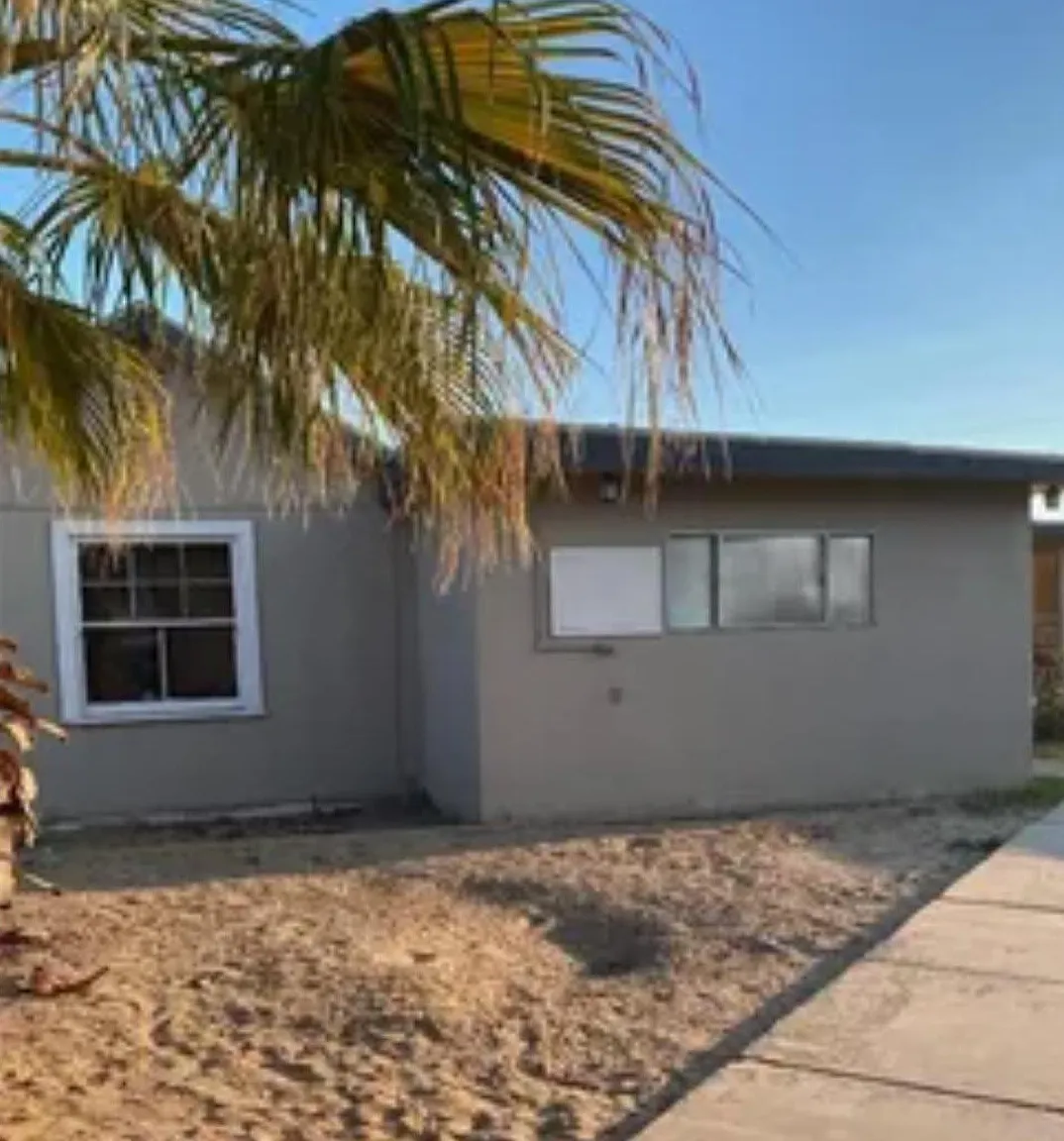 3 bed, 1.5 bath, 1431 sqft, $1,600 — Photo 1