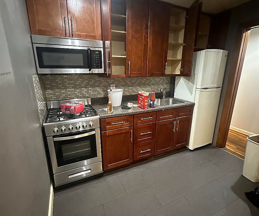 1st image of 9409 5th Ave #1Z
