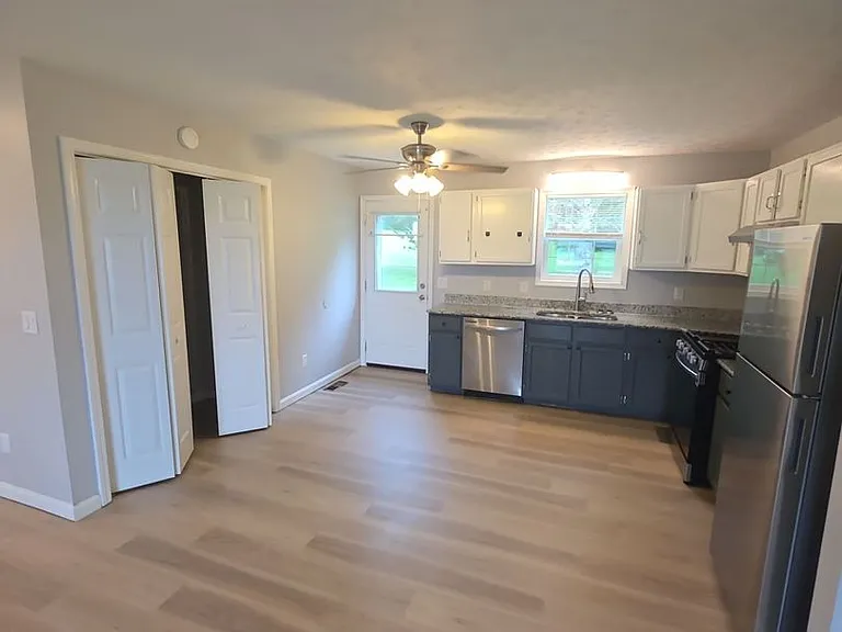 114 Judah Dr — Photo 4