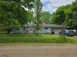 3320 Sayre Ct, Burton, MI 48519