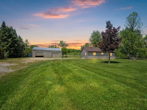 W382 County Rd E, Oconto Falls, WI 54154