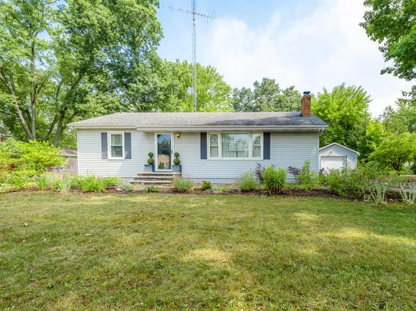 199 Chippewa Rd, Benton Harbor, MI 49022