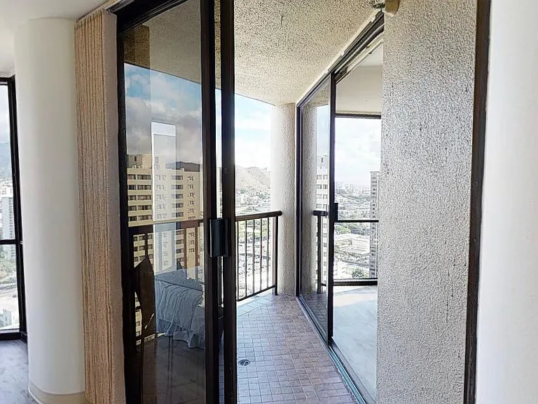 60 N Beretania St #3106 — Photo 11