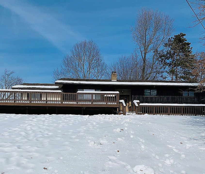 1st image of 46943 Almar Cir