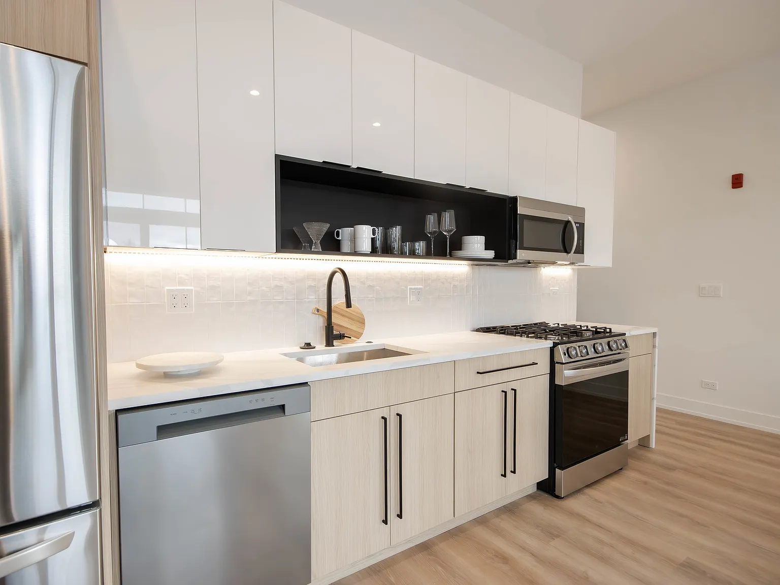 2042 W Irving Park — Photo 4