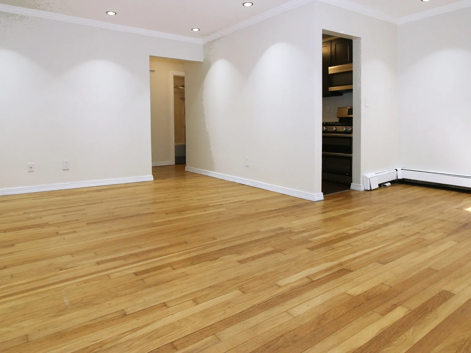1 bed, $2,000 — Photo 4