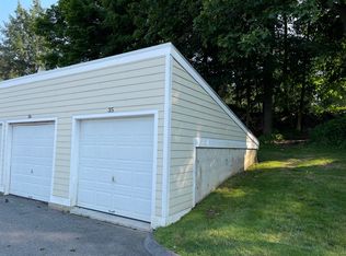 35 Casagmo Garage #35, Ridgefield, CT 06877