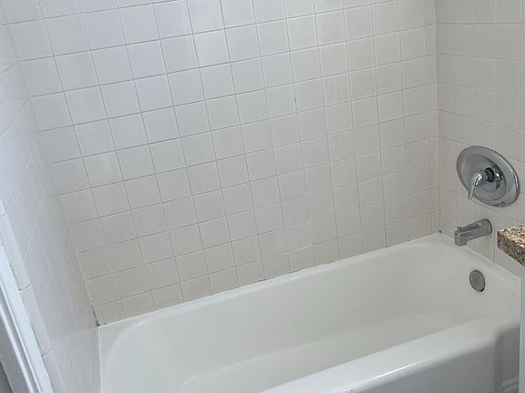 5th image of 2155 La Canada Crest Dr APT B