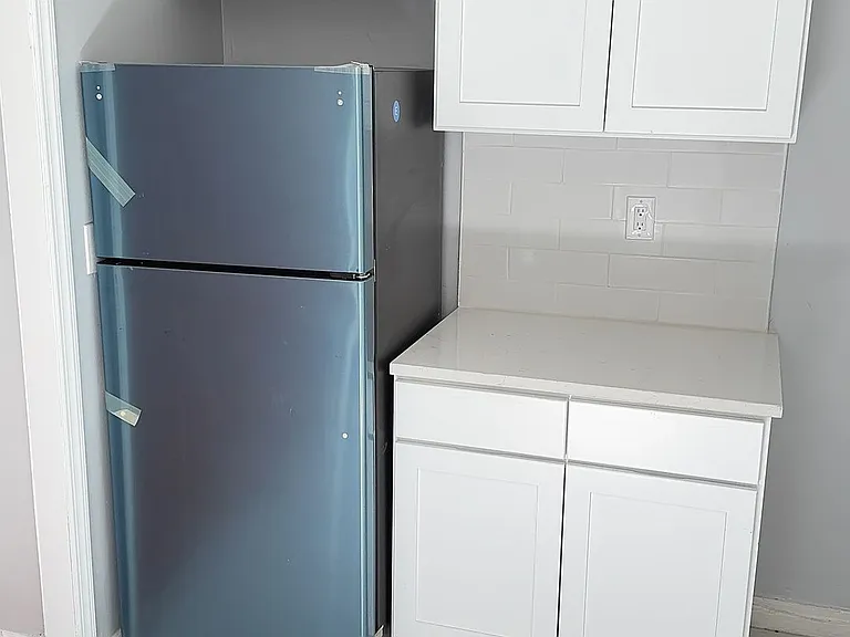 462-Abbington Apartments, LLC — Photo 5