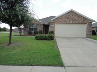 219 Long Prairie Dr, Forney, TX 75126