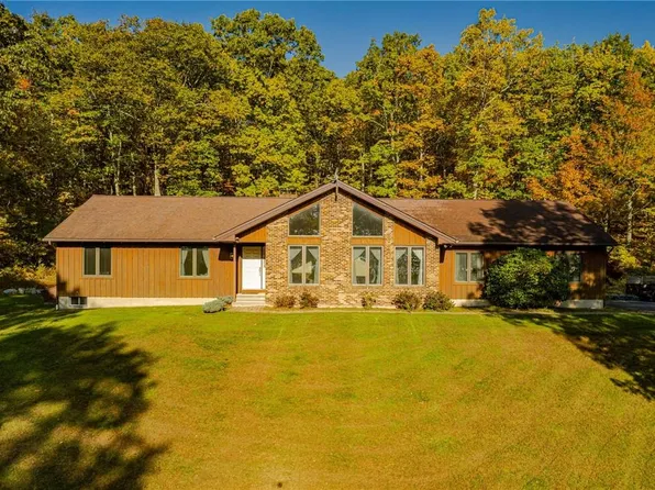 490 Shawanga Lodge Road, Bloomingburg, NY 12721