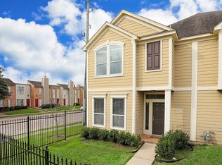 8048 Grow Ln, Houston, TX 77040