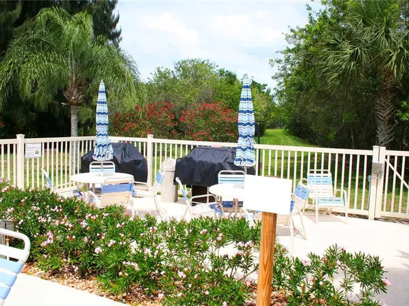 12 Vista Palm Ln, Vero Beach, FL 32962