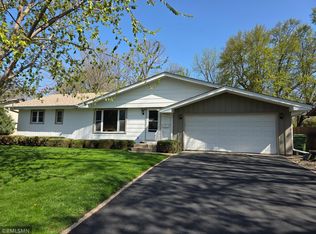 6872 7th St NE, Fridley, MN 55432