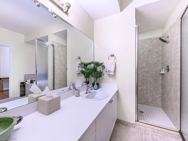 5119 Melbourne St #C-201 — Photo 50