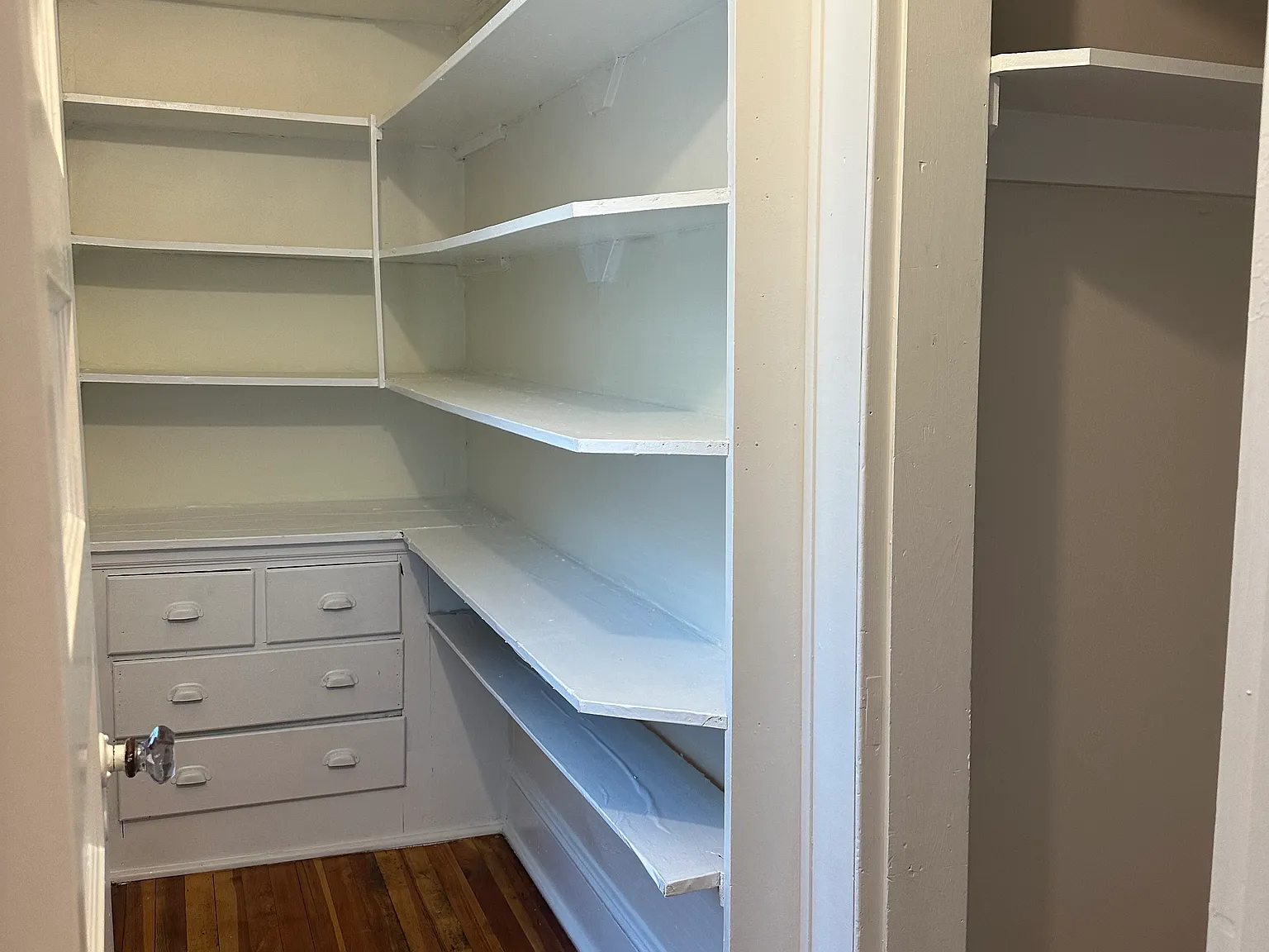 368 Seaview Ave — Photo 4
