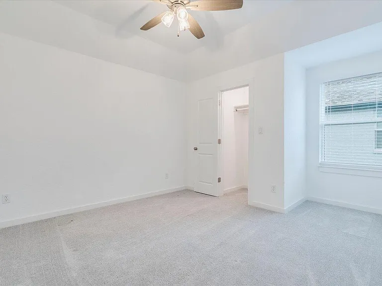 8008 Prairie Rye Dr — Photo 16