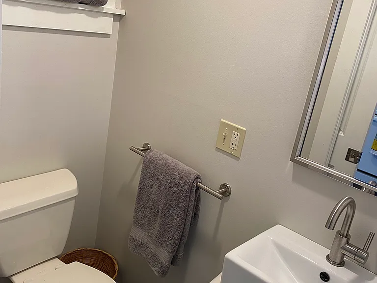 51 Cedar St #2 — Photo 5