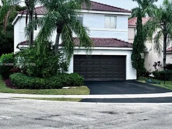1237 Majesty Ter, Fort Lauderdale, FL 33327