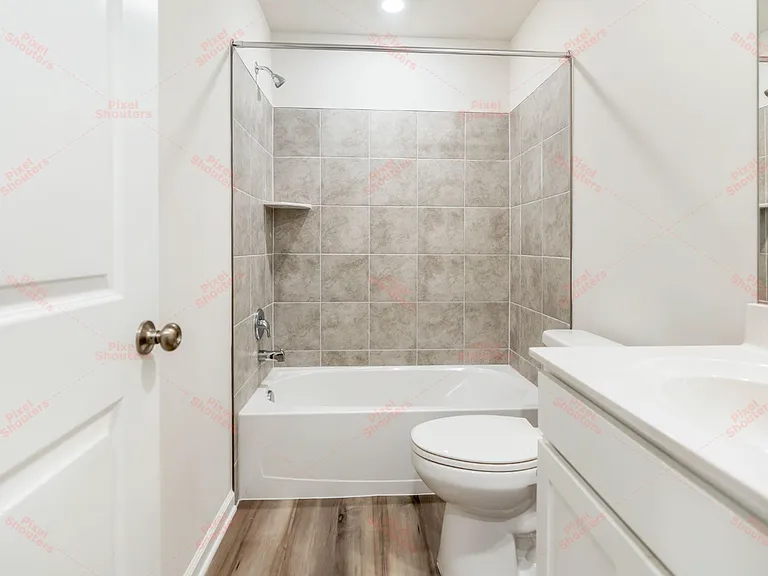 1324 Cedar Valley Rd — Photo 3