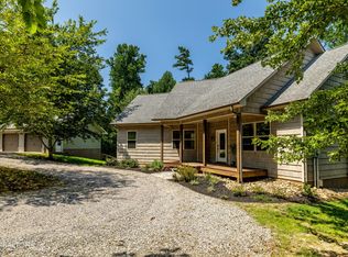 1932 Stony Point Rd, Knoxville, TN 37914