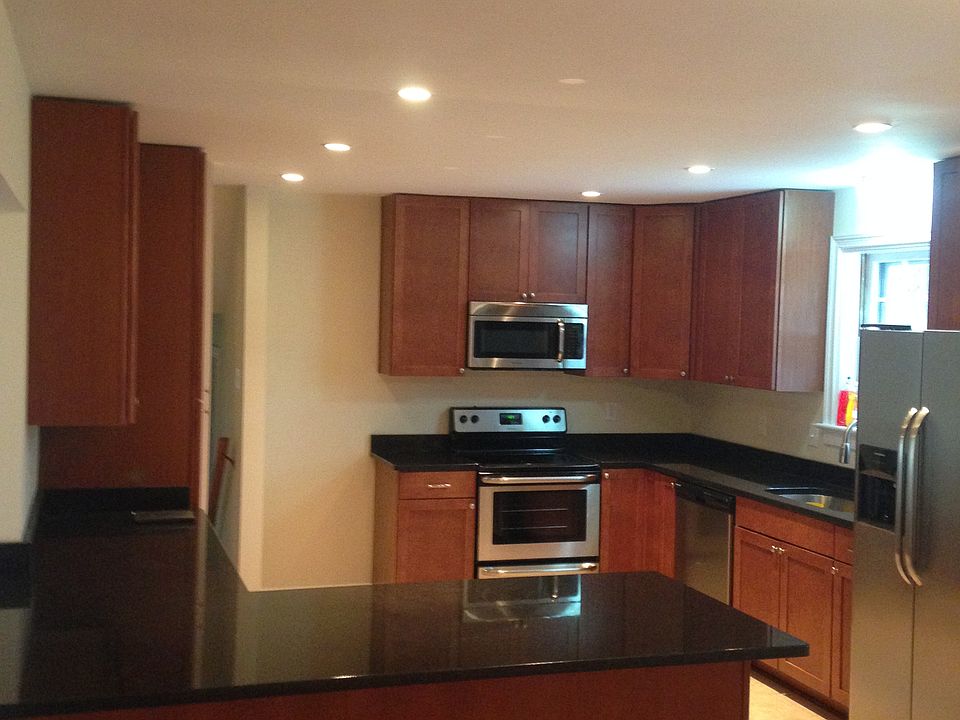 2nd image of 10532 Greglynn Rd