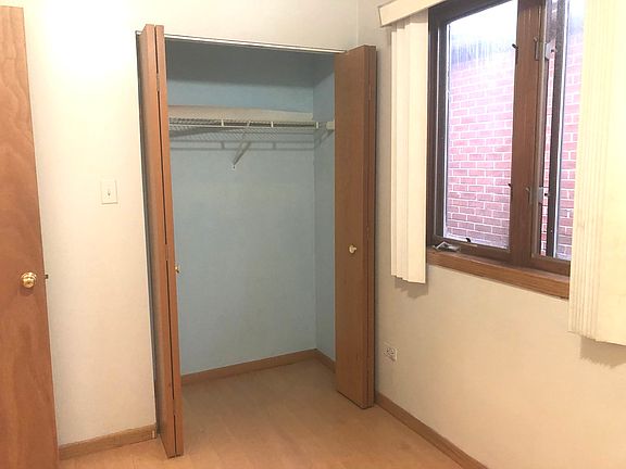4th image of 2624 S Emerald Ave #2
