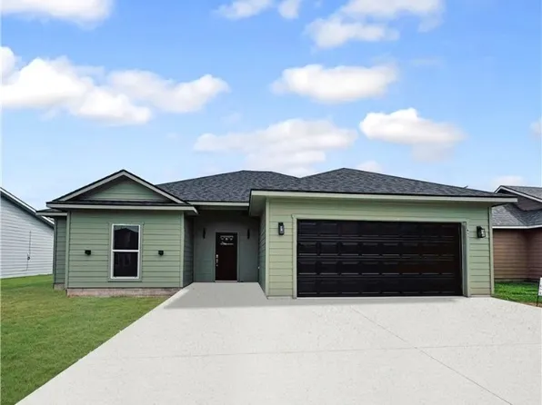 411 N Wrangler St, Franklin, TX 77856