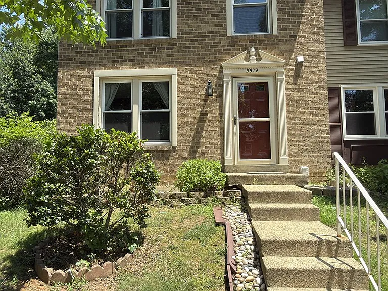 5519 Inverness Woods Ct — Photo 1