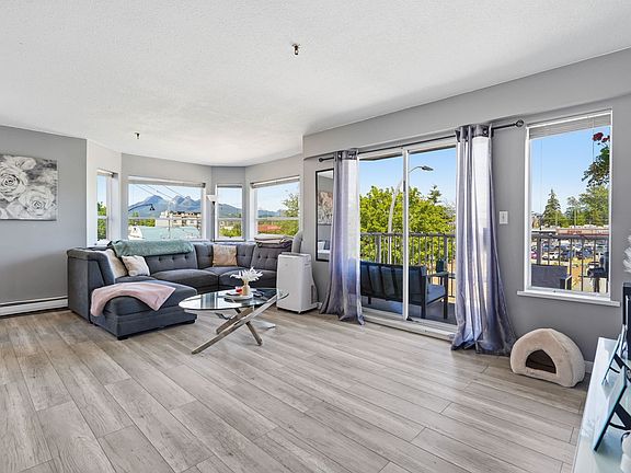2nd image of 22661 Lougheed Hwy #331