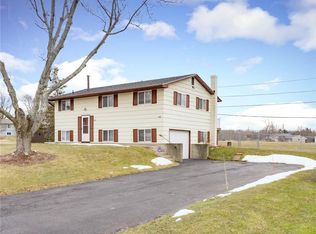 118 Buckley Pl, Henrietta, NY 14467