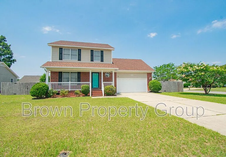 3006 Burton Dr — Photo 2