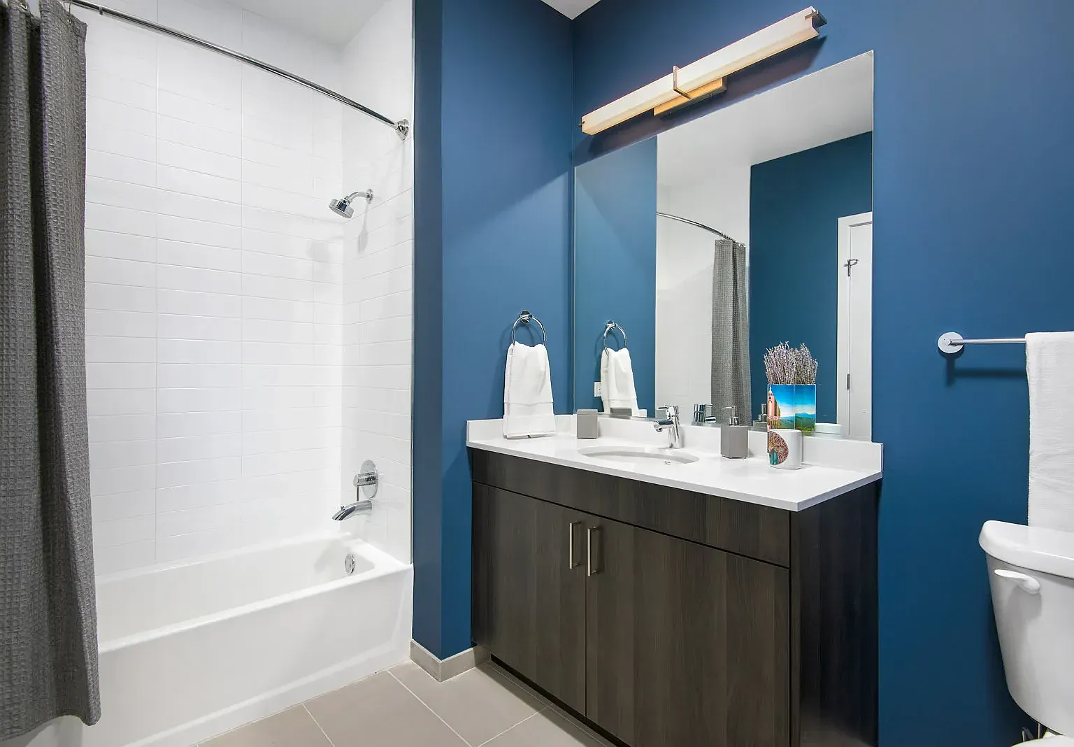 1 bed, $3,132 — Photo 4