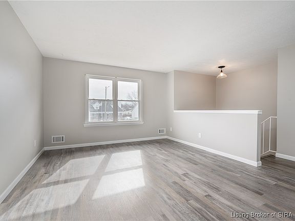 5th image of 2903 Crums Lane