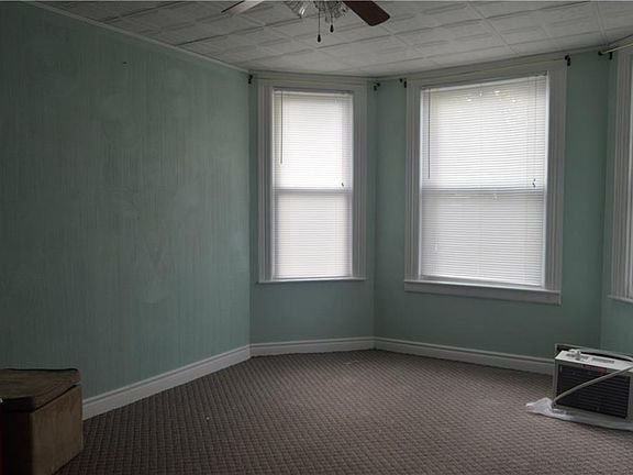 3rd image of 1403 Conkling Ave