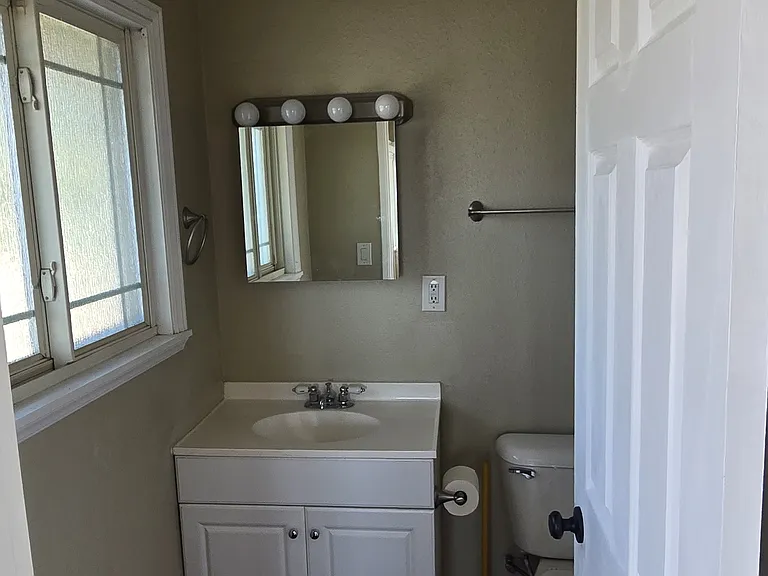 198 Highline Trl — Photo 8